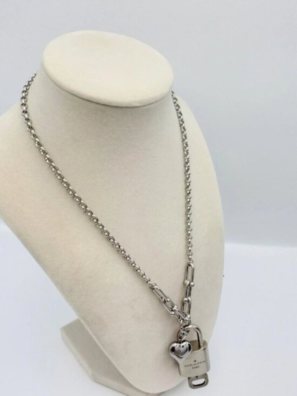 Authentic Louis Vuitton Vintage Silver Padlock Necklace✦Unbranded Silver Plated - Picture 3 of 14